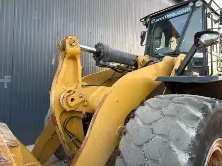 Pyöräkuormaajat 2017 Caterpillar 966M (14)