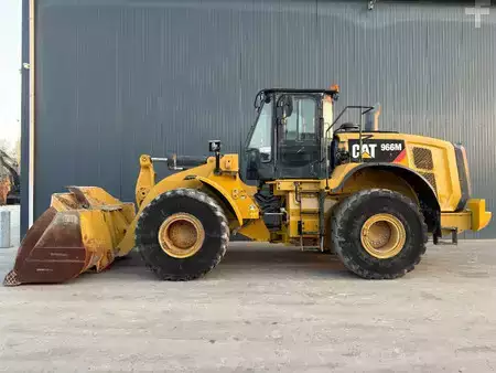Pyöräkuormaajat 2017 Caterpillar 966M (2)