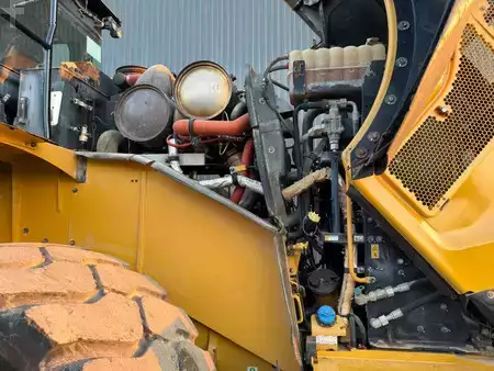 Pyöräkuormaajat 2017 Caterpillar 966M (30)