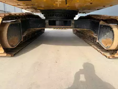 Kedjegraver 2020 Caterpillar 330 07B (15)