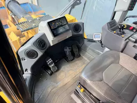 Pyöräkuormaajat 2022 Caterpillar 966 14A (14)