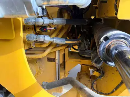 Pyöräkuormaajat 2022 Caterpillar 966 14A (38)