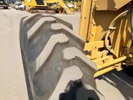 Grejdry 1997 Caterpillar 140H (16)