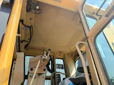 Grejdry 1997 Caterpillar 140H (31)