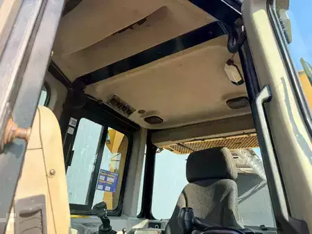 Bulldozer 2013 Caterpillar D6T XL (32)