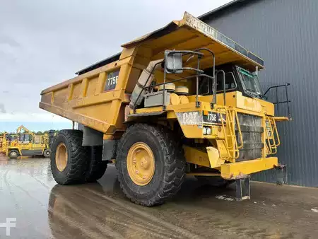 Dumpere 2005 Caterpillar 775E (3)