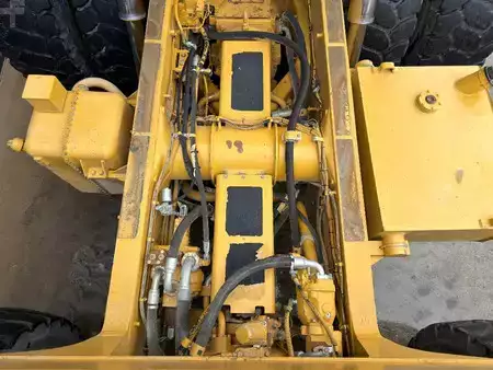 Dumpere 2005 Caterpillar 775E (33)
