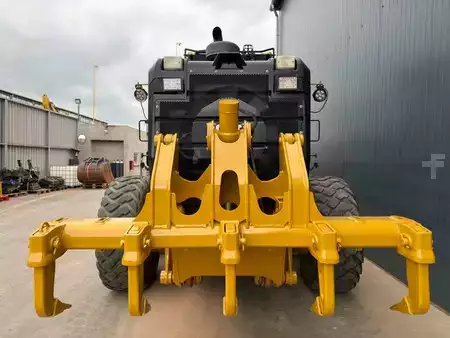 Grejdry 2011 Caterpillar 140M2 (4)