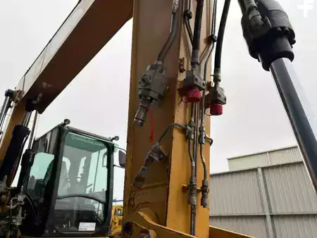 Mobilní bagry 2011 Caterpillar M316D (10)