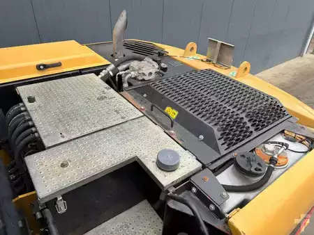 Mobilní bagry 2011 Caterpillar M316D (22)