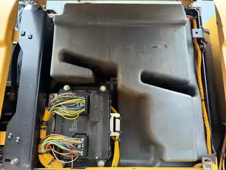 Mobilní bagry 2011 Caterpillar M316D (30)