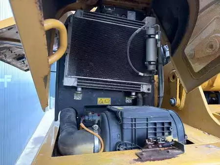 Mobilní bagry 2011 Caterpillar M316D (33)