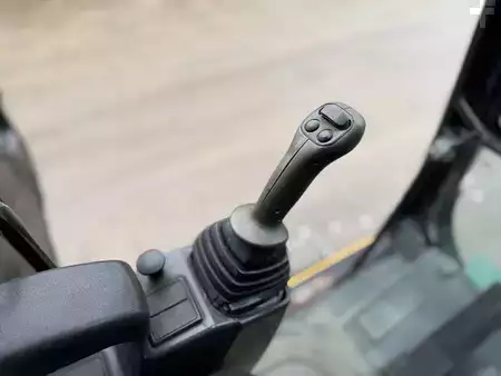 Mobilní bagry 2011 Caterpillar M316D (39)