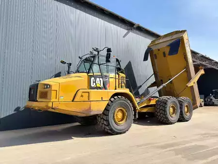 Dumper Articolati 2016 Caterpillar 730C2 (1)