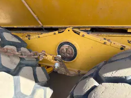 Dumper Articolati 2016 Caterpillar 730C2 (12)