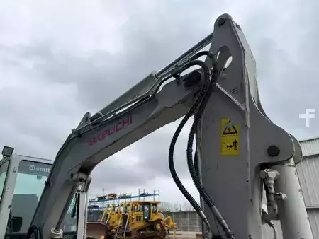 Mini-koparki 2010 Takeuchi TB235 (15)