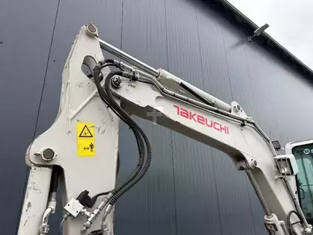 Mini-koparki 2010 Takeuchi TB235 (16)