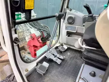 Mini-koparki 2010 Takeuchi TB235 (23)