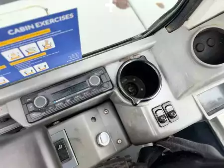 Mini-koparki 2010 Takeuchi TB235 (27)