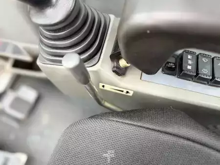 Mini-koparki 2010 Takeuchi TB235 (30)