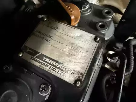 Mini-koparki 2010 Takeuchi TB235 (40)