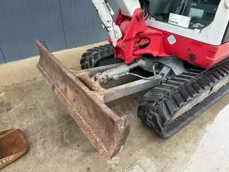 Mini-koparki 2010 Takeuchi TB235 (7)