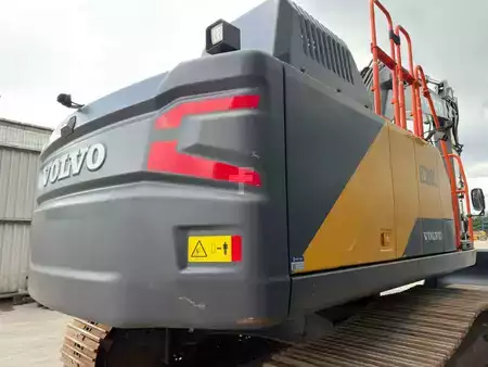 Pelles sur chenilles 2023 Volvo EC300E L | Only 2000 Hours! (10)
