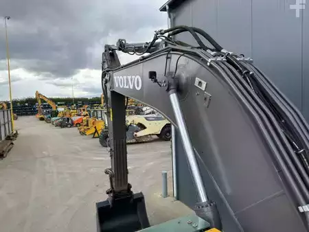 Pelles sur chenilles 2023 Volvo EC300E L | Only 2000 Hours! (27)