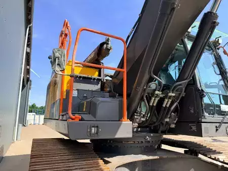 Rupsgraafmachines 2022 Volvo EC300E L (27)