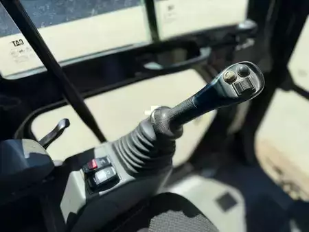 Rupsgraafmachines 2022 Caterpillar 315 07B (37)
