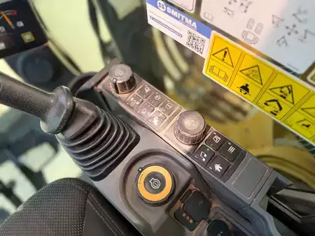 Rupsgraafmachines 2022 Caterpillar 315 07B (40)