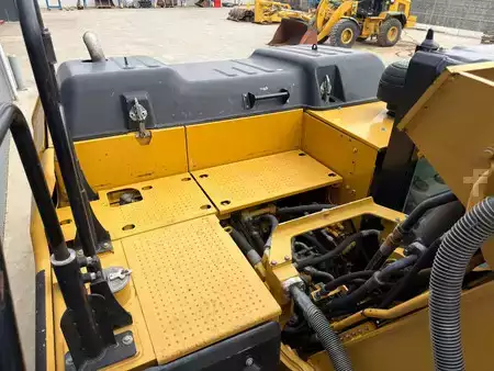 Rupsgraafmachines 2012 Caterpillar 323EL VA (16)