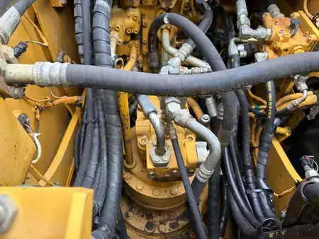 Rupsgraafmachines 2012 Caterpillar 323EL VA (18)