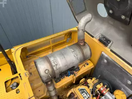 Rupsgraafmachines 2012 Caterpillar 323EL VA (23)