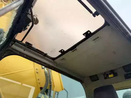 Rupsgraafmachines 2012 Caterpillar 323EL VA (36)