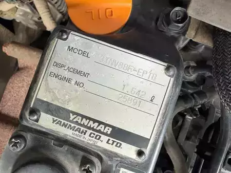 Mini-koparki 2017 Takeuchi TB230 (19)