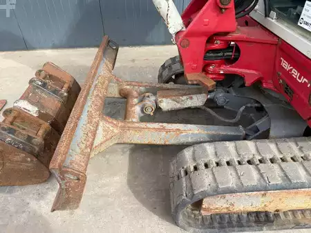 Mini-koparki 2017 Takeuchi TB230 (9)
