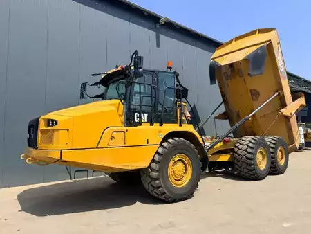 Knikdumpers 2018 Caterpillar 735 04A (1)