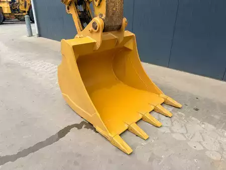 Telakaivinkoneet  2020 Caterpillar 320 07C | NEW UNDERCARRIAGE (16)