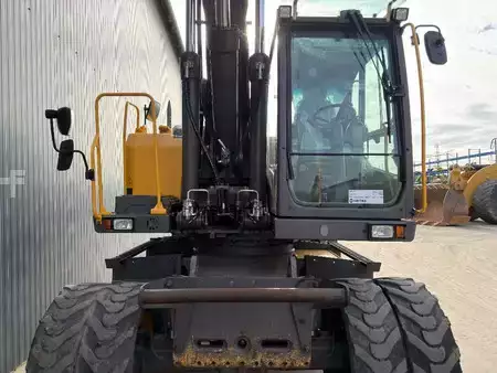 Pelle sur pneus 2015 Volvo EW180E (6)