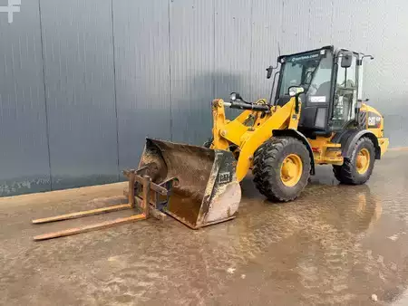 Pyöräkuormaajat 2016 Caterpillar 907M (1)