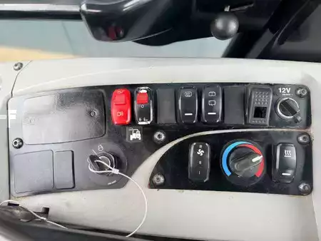 Pyöräkuormaajat 2016 Caterpillar 907M (10)