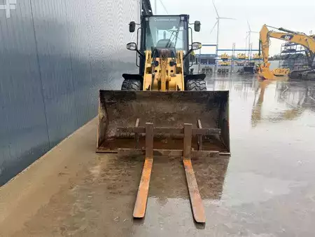 Pyöräkuormaajat 2016 Caterpillar 907M (15)