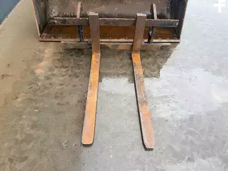 Pyöräkuormaajat 2016 Caterpillar 907M (18)