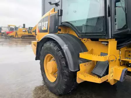 Pyöräkuormaajat 2016 Caterpillar 907M (32)