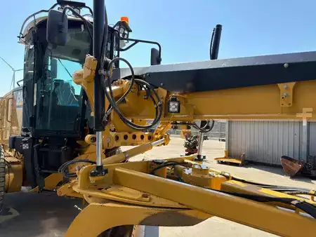 Grader 2011 Caterpillar 140M2 (17)