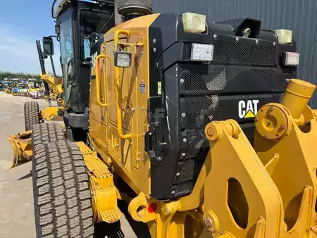 Grader 2011 Caterpillar 140M2 (6)