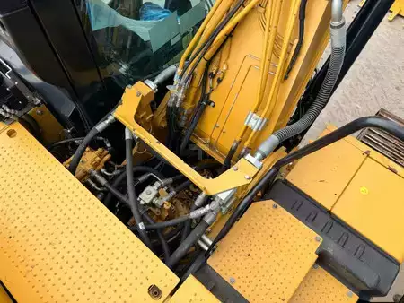 Escavadora de rastos 2018 Caterpillar 323 07A (12)