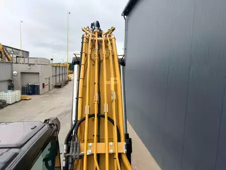 Escavadora de rastos 2018 Caterpillar 323 07A (13)
