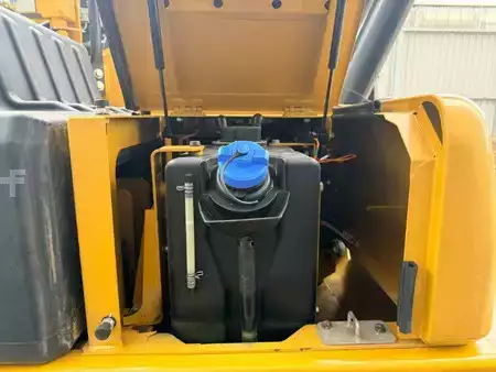Escavadora de rastos 2018 Caterpillar 323 07A (19)